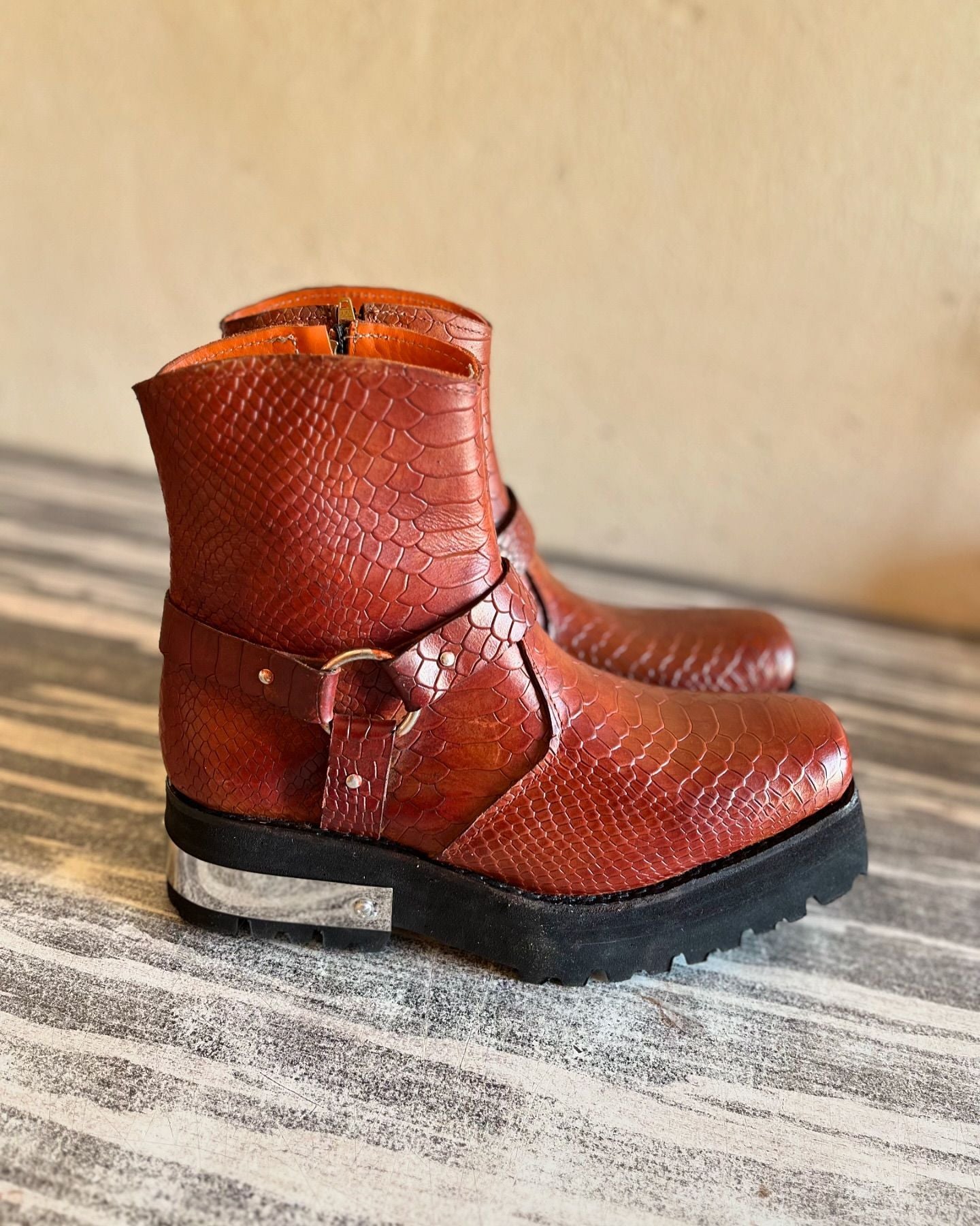 Men's hand-made low-cut riding boots