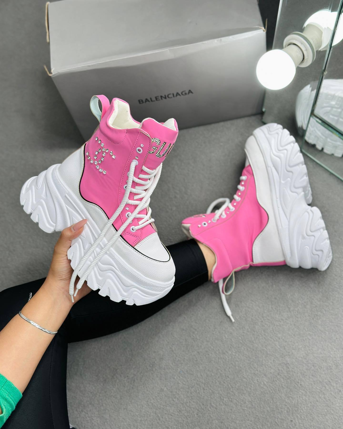 Women's pink platform canvas shoes