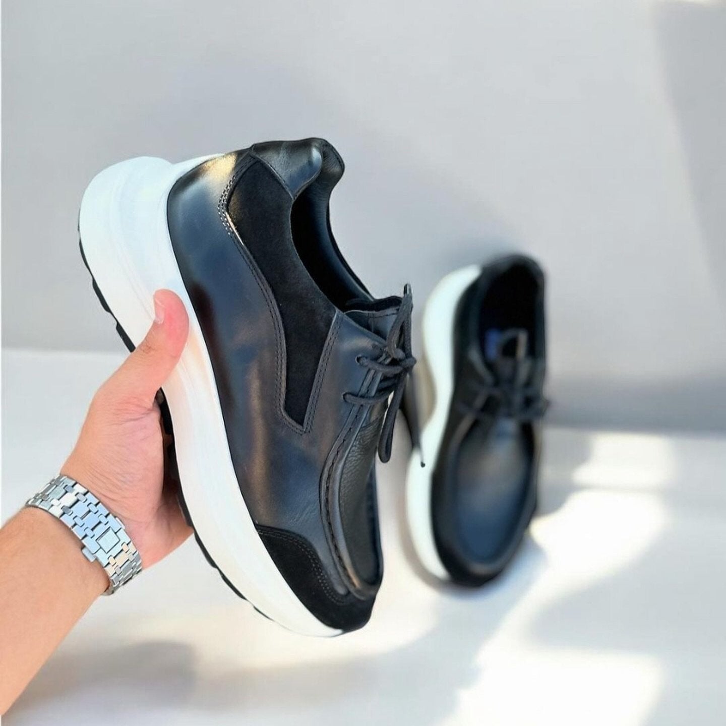 Black versatile Leather Casual Shoes