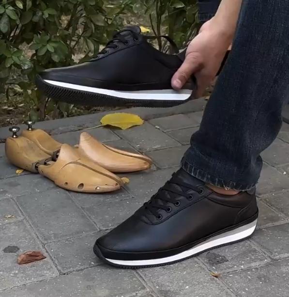 Men's lightweight waterproof leather casual shoes