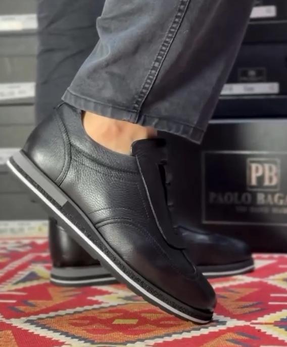 Autumn men's shoes are light and thick-soled casual leather shoes