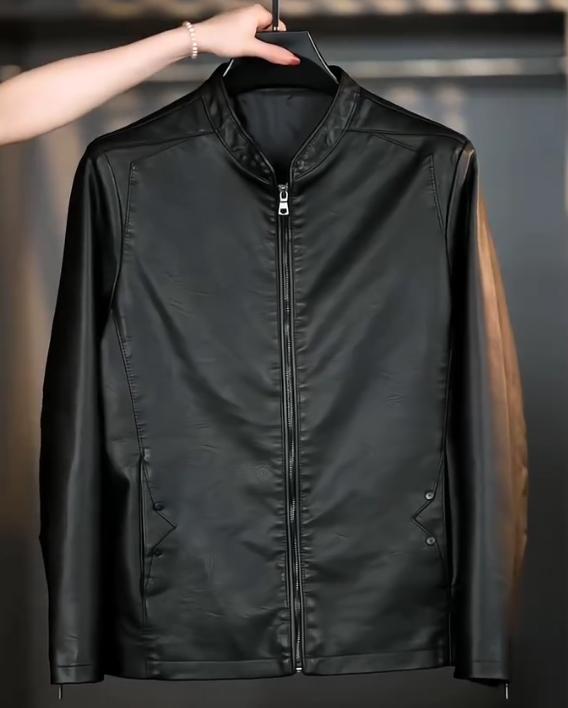 New lapel leather jacket in winter