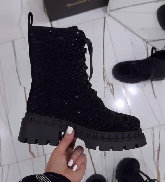 Women's black shiny booties