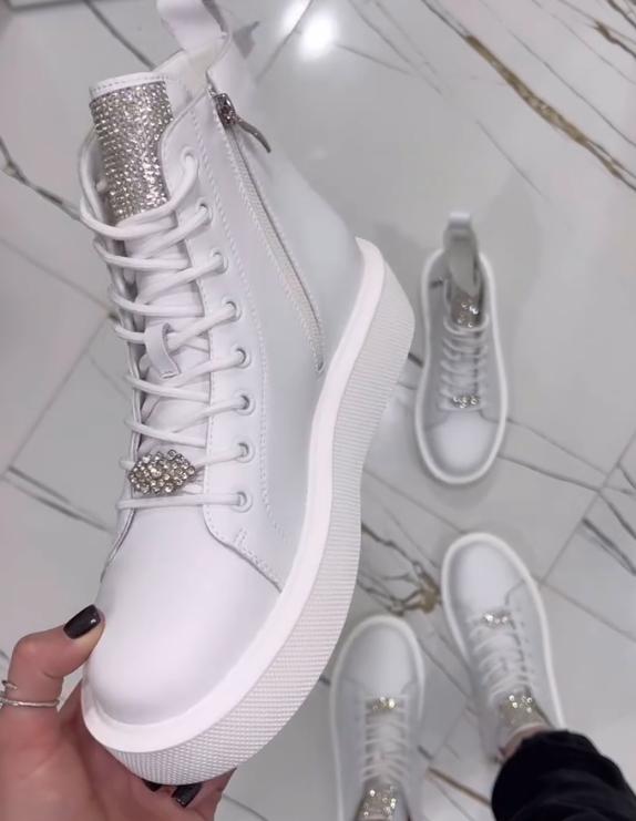 White bright diamond splicing booties