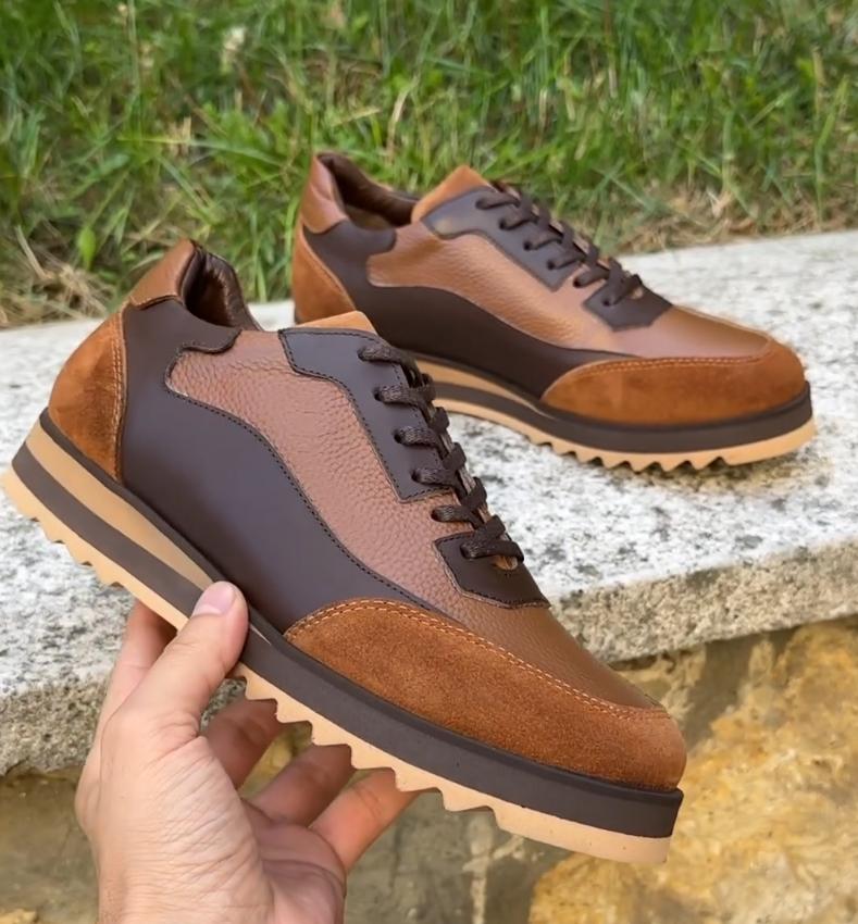 Dark brown leather stitching casual shoes