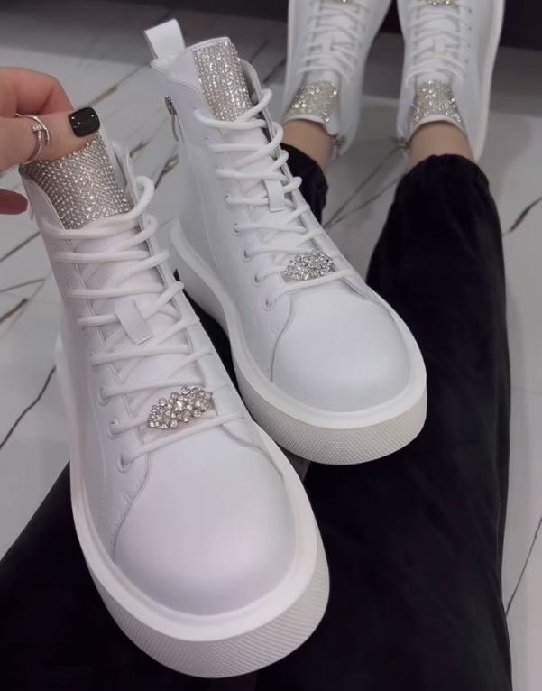 White bright diamond splicing booties