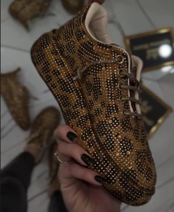 Women's hand-made full rhinestone leopard shoes