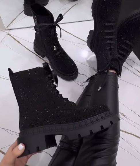 Women's black shiny booties